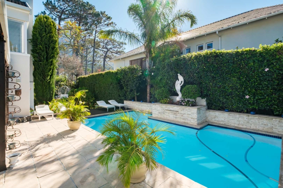6 Bedroom Property for Sale in Newlands Western Cape